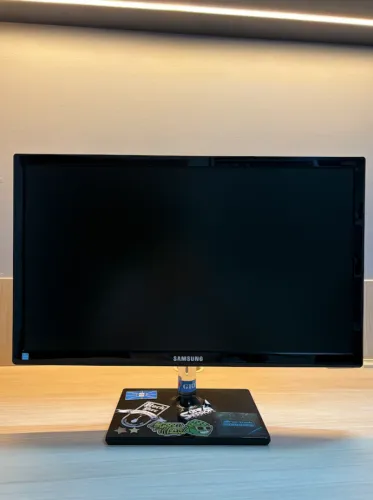 Monitor 23 polegadas