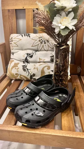 CROCS DO BATMAN TAMANHO 35 ORIGINAL