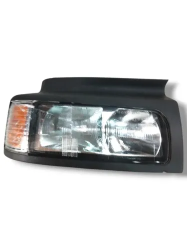 Farol dianteiro direito Volvo Vm 2003 2004 com detalhes