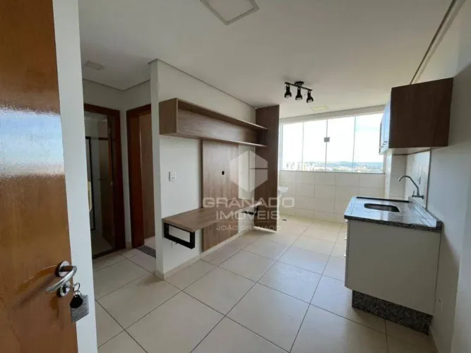Apartamento com 1 dormitório para alugar, 27 m² por R$ 1.830,81/mês - Zona 07 - Maringá/PR
