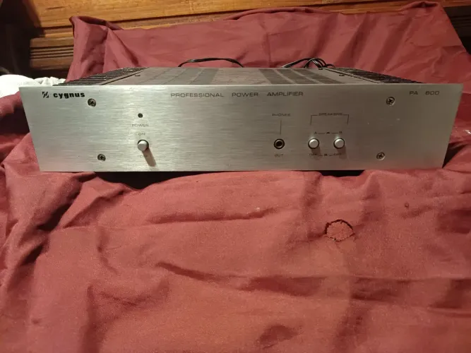Potência de som cygnus pa800