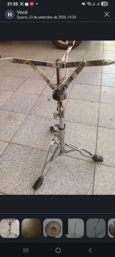 2 estantes de caixa Sonor e scorpion