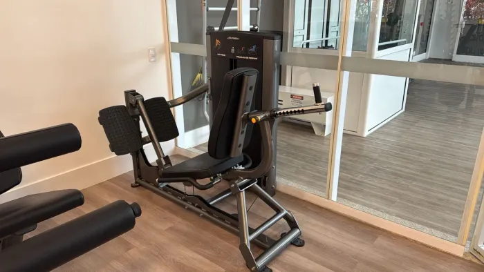 LegPress LifeFitness