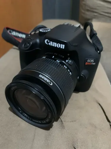 Cânon Rebel Cânon T100 nova - Acompanhada com a 18-55mm