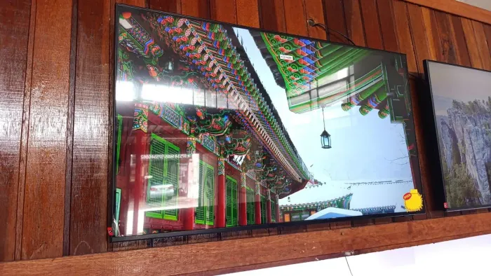 Tv Samsung 50 smart 4k Cristal completa com Xbox one comando de voz Alexa.