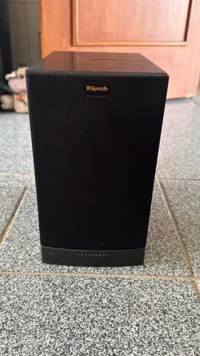 Par de Caixas Klipsch RB-51ii