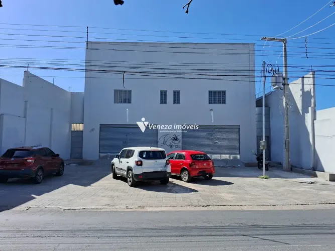 Galpão novo na Avenida Miguel Rosa para aluguel