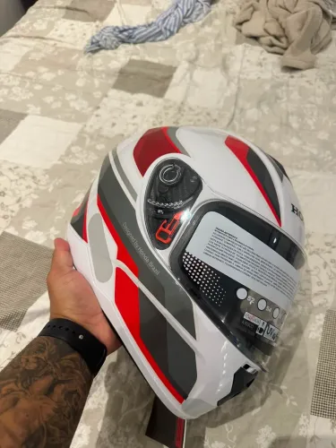 VENDO CAPACETE HONDA NOVO