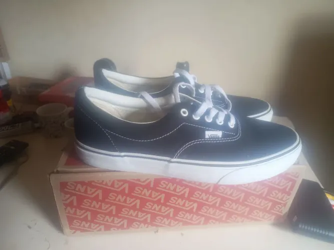 Tênis vans era Black. Novo. 42.