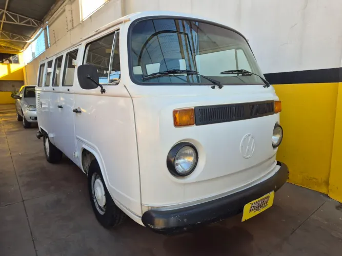 Volkswagen Kombi Standard/ Luxo/ Serie Prata 1996