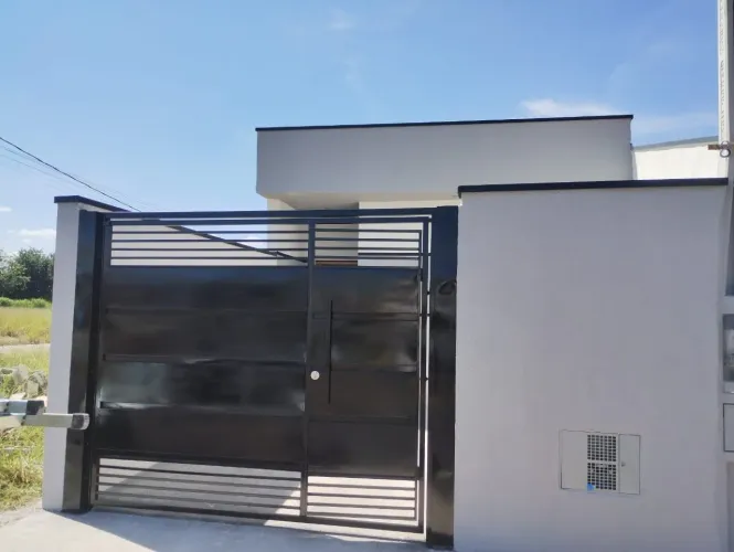 Casa para Venda, 2 dormitórios, 1 suíte, 2 banheiros, 1 vaga
