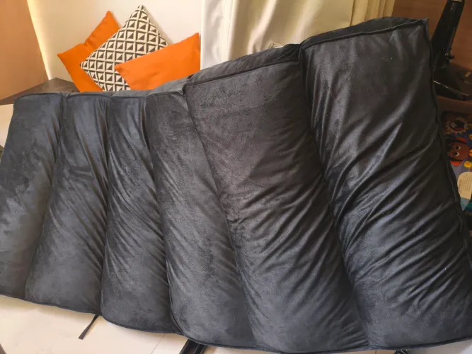 Futon Preto Solteiro Espuma Dobrável Em Sued com Ziper 70x170cm (NUNCA USADO)