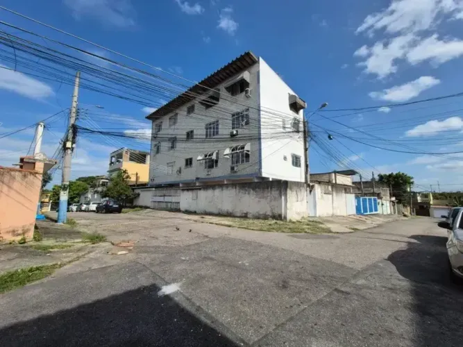 Apartamento todo reformado, centro de Nilópolis.