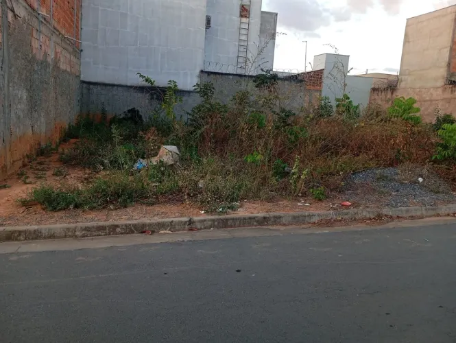 Lote a venda