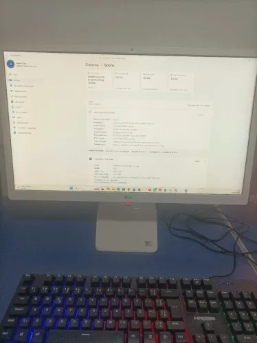 ALL in one LG 24v50N