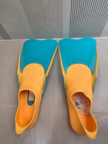 Pé de pato infantil