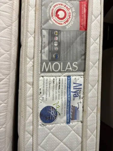 Vendo Cama Box Solteiro