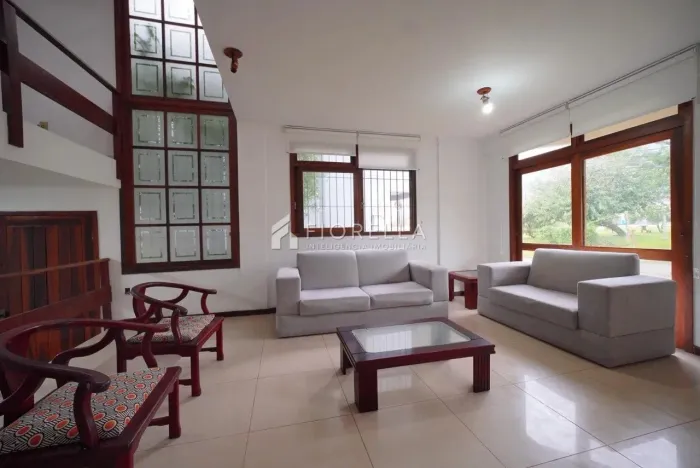 Casa com 4 quartos no bairro Itacorubi, Florianópolis.