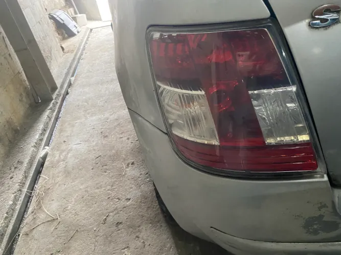 Lanterna esquerda Fiat Stilo 