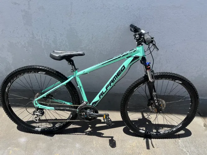 Bicicleta aro 29 nova