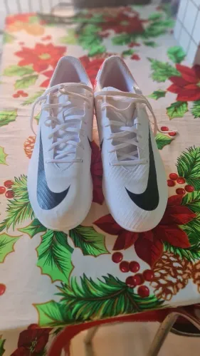 CHUTEIRA NIKE VAPOR 15 CLUB FG/MG