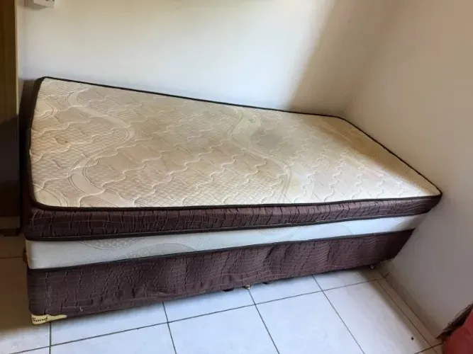 Cama de solteiro bonsono!