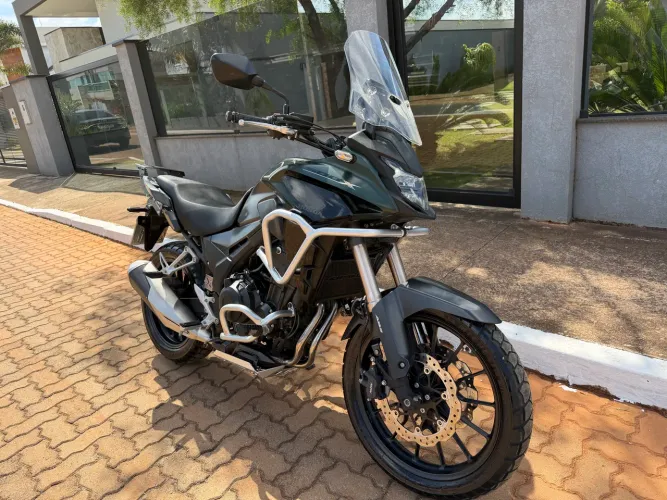 Honda CB500x ano e modelo 2024, NOVA E COM ACESSÓRIOS.