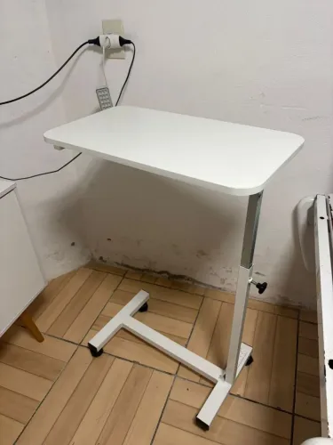 Mesa de cama