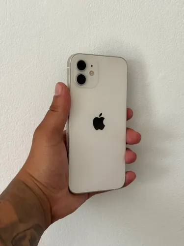 iPhone 12 128gb estado de novo (todo ok) sem detalhes