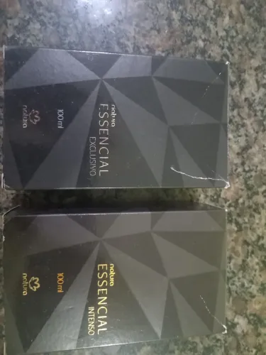 Perfumes enssencial original usados 2 vezes