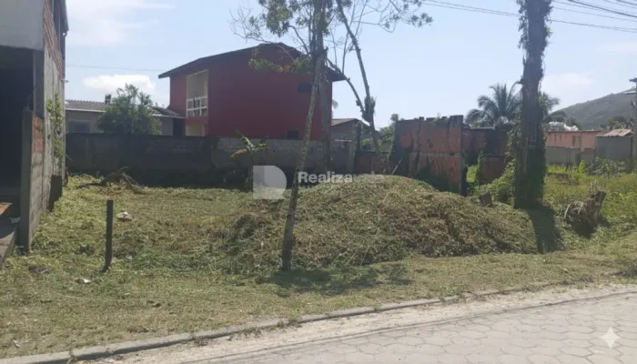 Terreno à venda em Ubatuba, Maranduba, com 272 m²