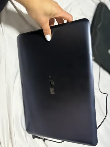 Notebook novinho!! Usado somente para estudo