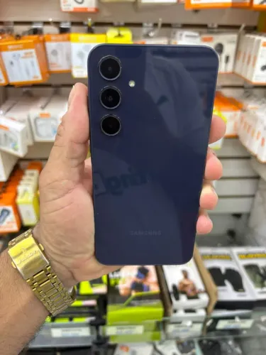A35 5G NFC novíssimo sem detalhes com capa e película aceito cartão valor 650 