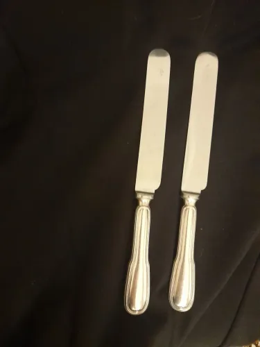 Duas facas CRISTOFLE de prata