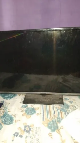 TV para retirada de peças