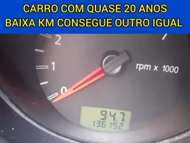 Ford Fiesta Sedan 1.0 8V Flex 4P 2009