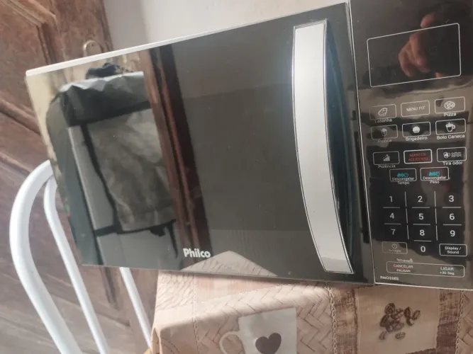 Vendo Microondas Philco 26L com defeito