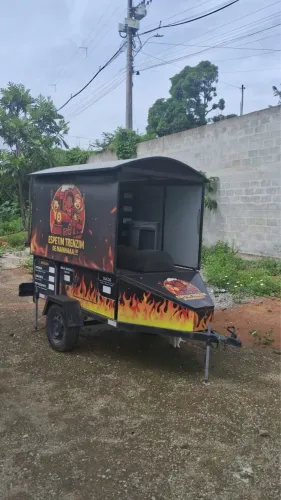 Carro reboque de espetinho 