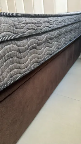 Vende-se Cama Box Baú Casal (1.38m x 1.88m) - Ótimo Estado