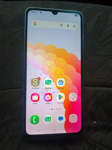 Vendo celular Samsung A06 novo sem marca de uso