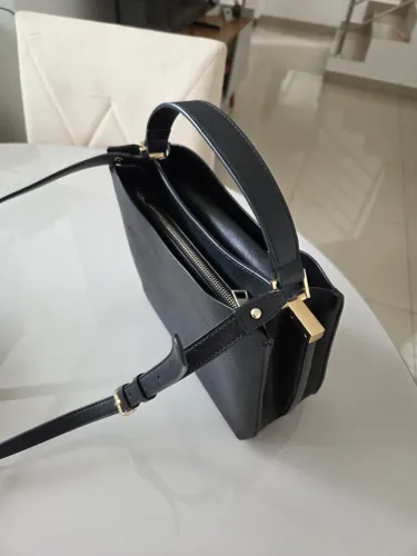 Bolsa marca ZARA ORIGINAL 130.00