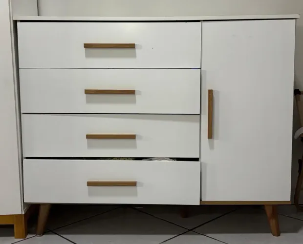 Vendo Cômoda