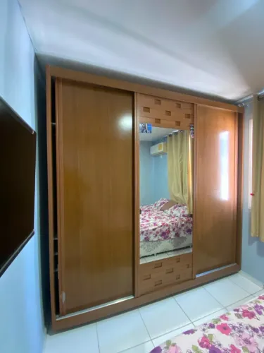 Guarda roupa novo