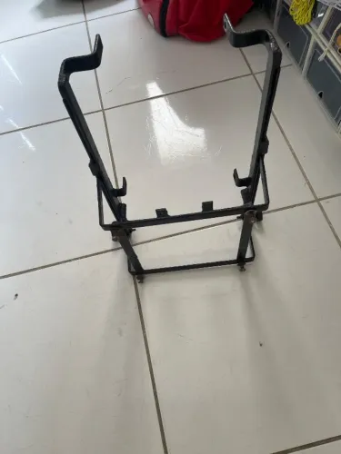 Suporte de baú  bros 