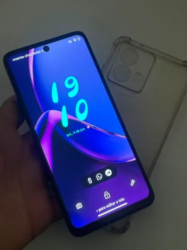 Moto g84