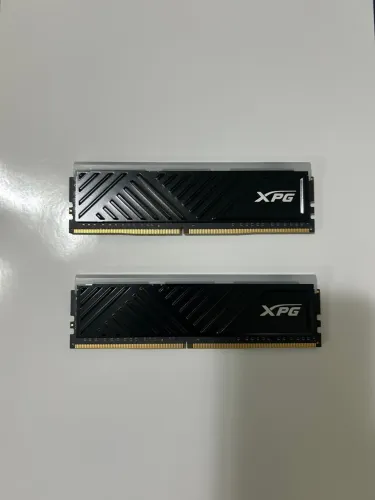 Memória RAM XPG Spectrix RGB 16gb (2x8) DDR4 3200MHz