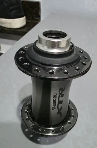 Cubo Dianteiro Shimano Xtr Hb M9010