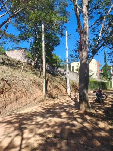 Vendo ou troco terreno em Bicas MG