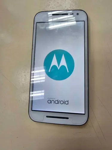moto g3 usado velho pra sair logo
