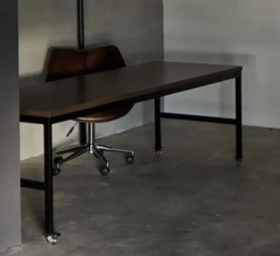 Mesa com rodízio